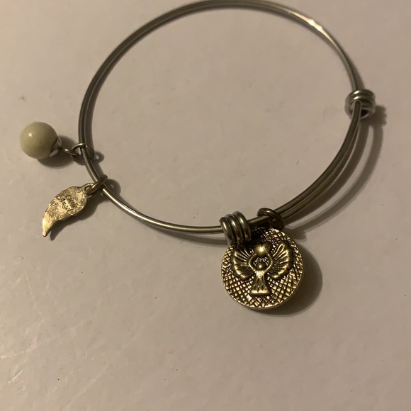 Bundle of five bangle bracelets - Picture 6 of 6